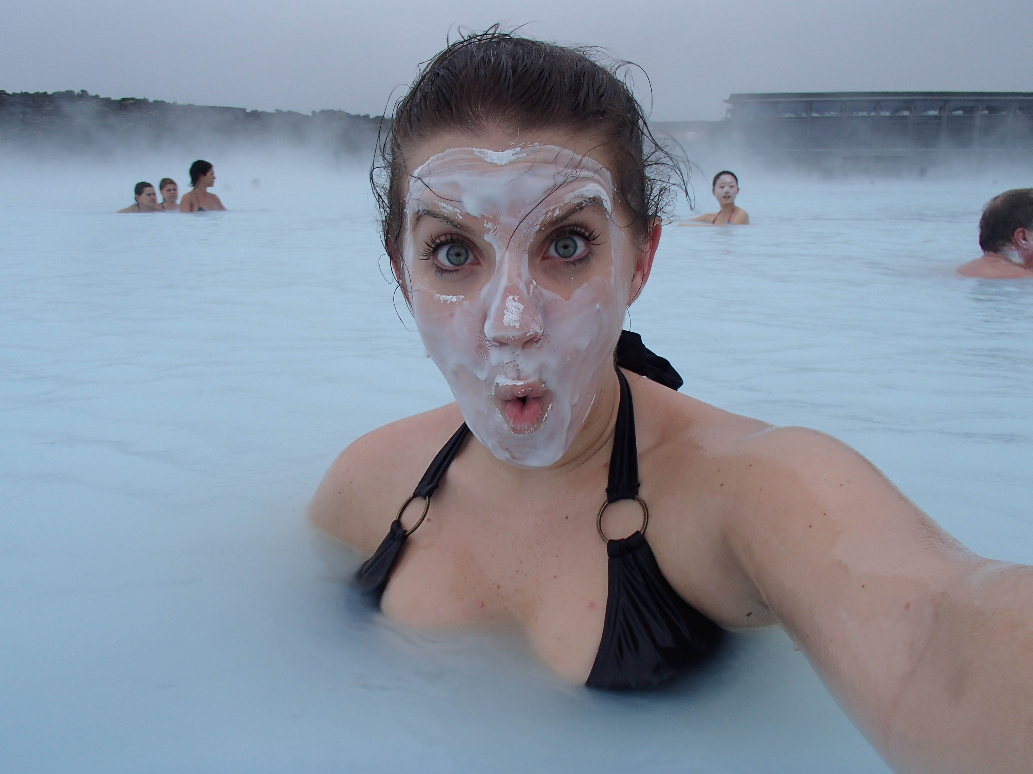 Does iceland smell like a fart?
